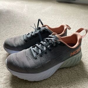 Women’s Hoka Mach 3 shoes size 8.5